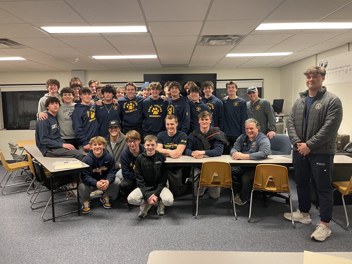 It is so important to us to kick off our season with our team participating in the Saint Ignatius Labre Ministry to the Homeless of Cleveland.

Last night was crucial to our team and personal growth over the course of the season.

#GoCats | #TogetherForever