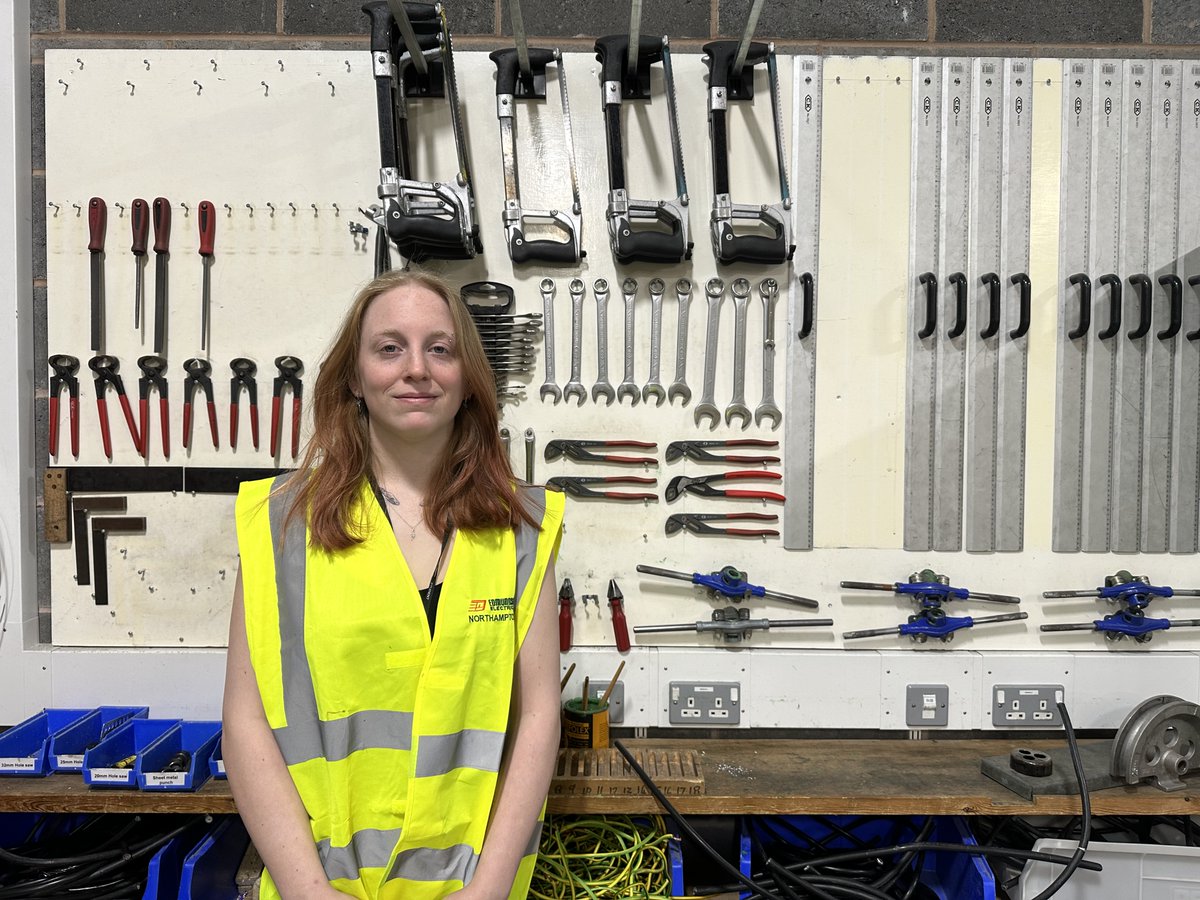 Level 3 Electrical Apprentice Charlie Kirby will compete against other female electricians from across the region today as she bids to land a £1,000 gift card by taking part in a competition to mark #WomenInConstructionWeek.

Best of luck Charlie!

northamptoncollege.ac.uk/about-us/news/…