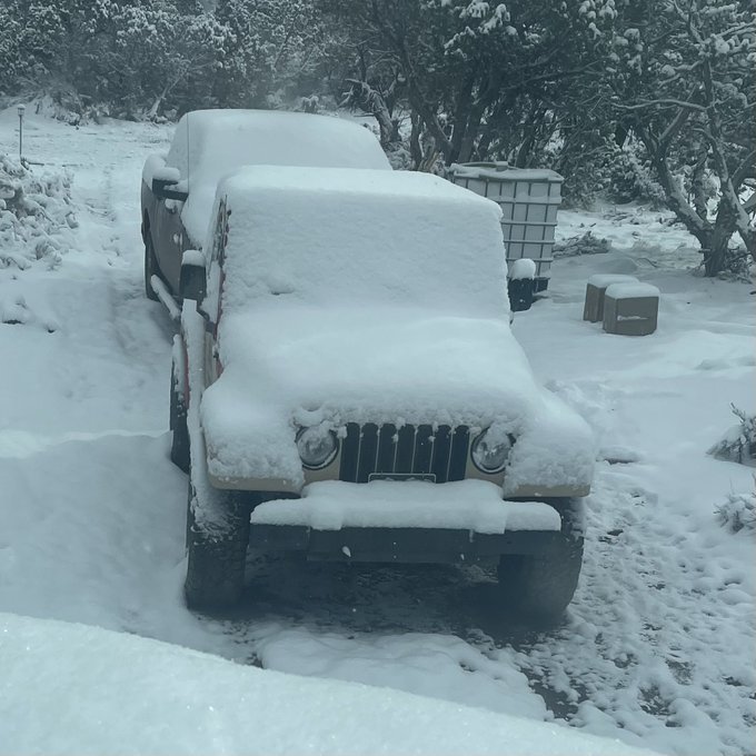 Move to Colorado they said, it&rsquo;ll be fun they said. https://t.co/adUnfuCV3r<a href="/tag/doublerainbow"class="tags"><span>#doublerainbow</span></a>