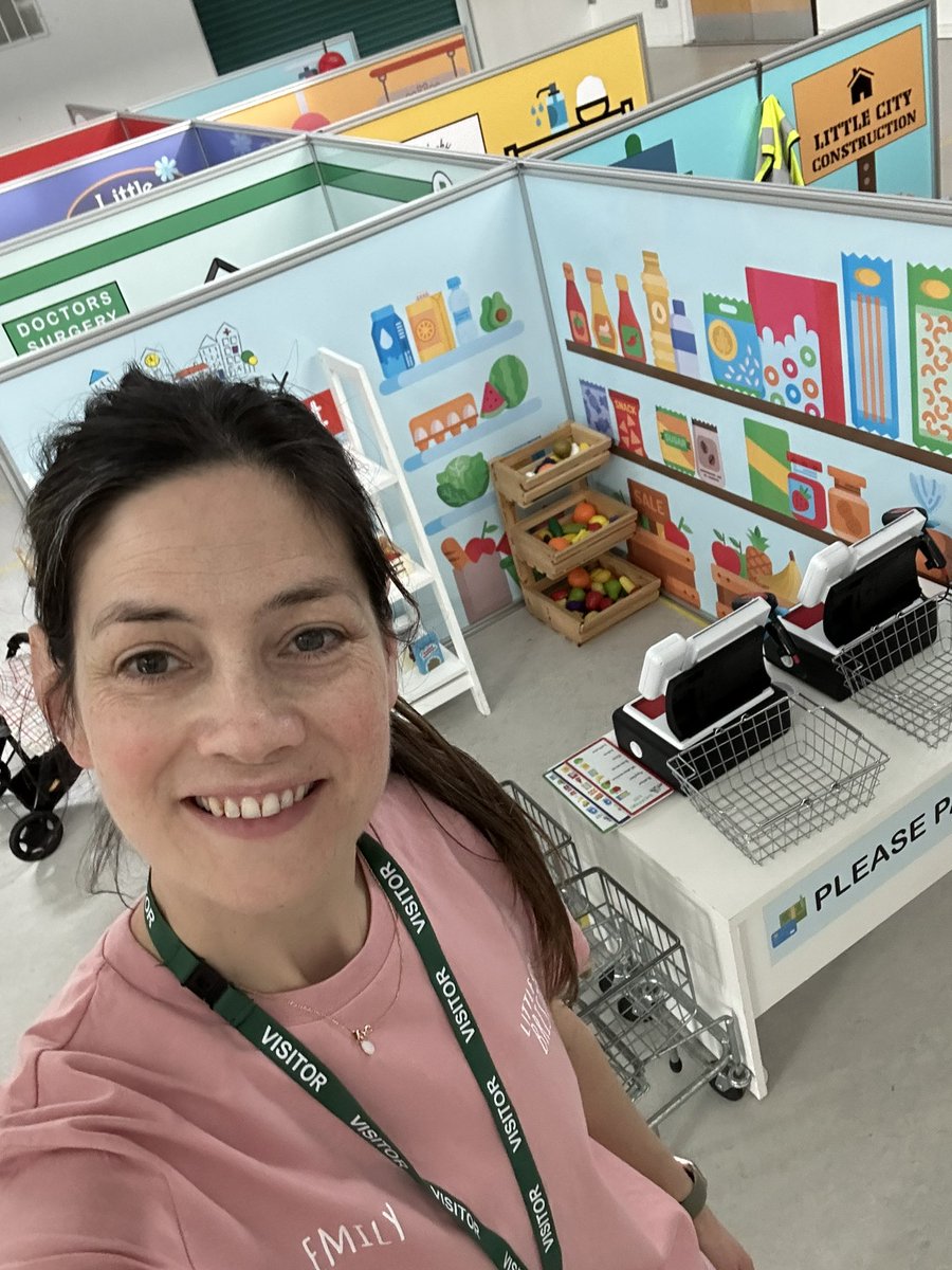 Little City Bristol (@littlecitybrs) on Twitter photo What a lovely morning we had <a href="/New_Fosseway/">New Fosseway School</a>, celebrating National Careers week!! 👮♀️👩⚕️🧑🦰👷🏾♂️👩🔧 What a lovely morning we had <a href="/New_Fosseway/">New Fosseway School</a>, celebrating National Careers week!! 👮♀️👩⚕️🧑🦰👷🏾♂️👩🔧