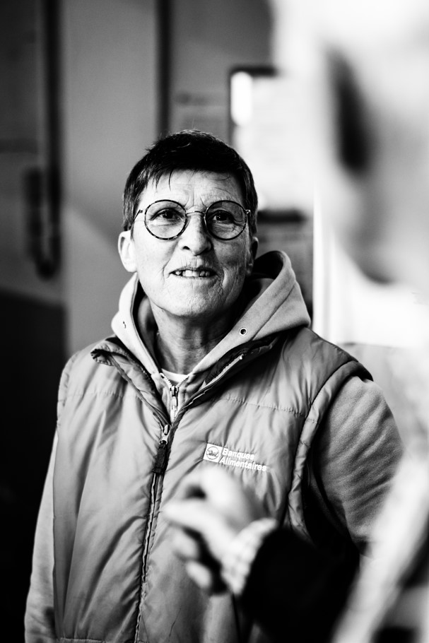 AggloLTC's tweet photo. [PORTRAIT TRÉGORROIS]♥️Aider les autres. Depuis qu’elle est à la retraite, Maryvonne Intem s’investit sans compter dans plusieurs associations humanitaires, dont la Banque Alimentaire. Retrouvez son portrait dans notre dernier magazine T : https://t.co/NROx0cL6LU https://t.co/PNYZ5fo5gM