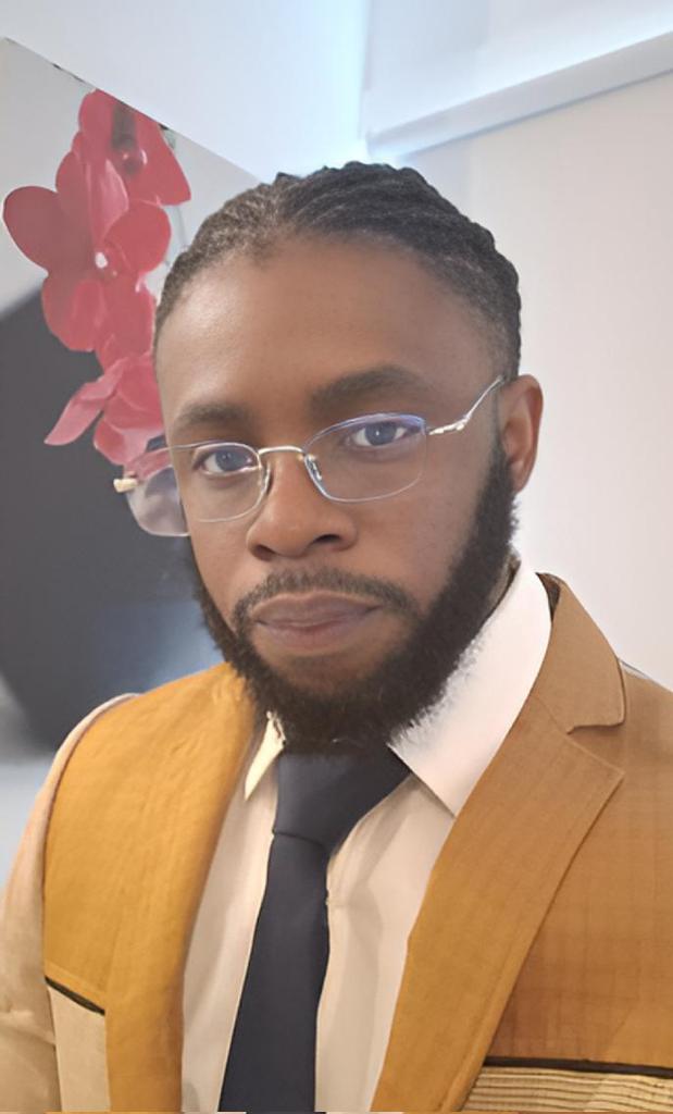 Arc Lawrence (@lawsmartkid) on Twitter photo 