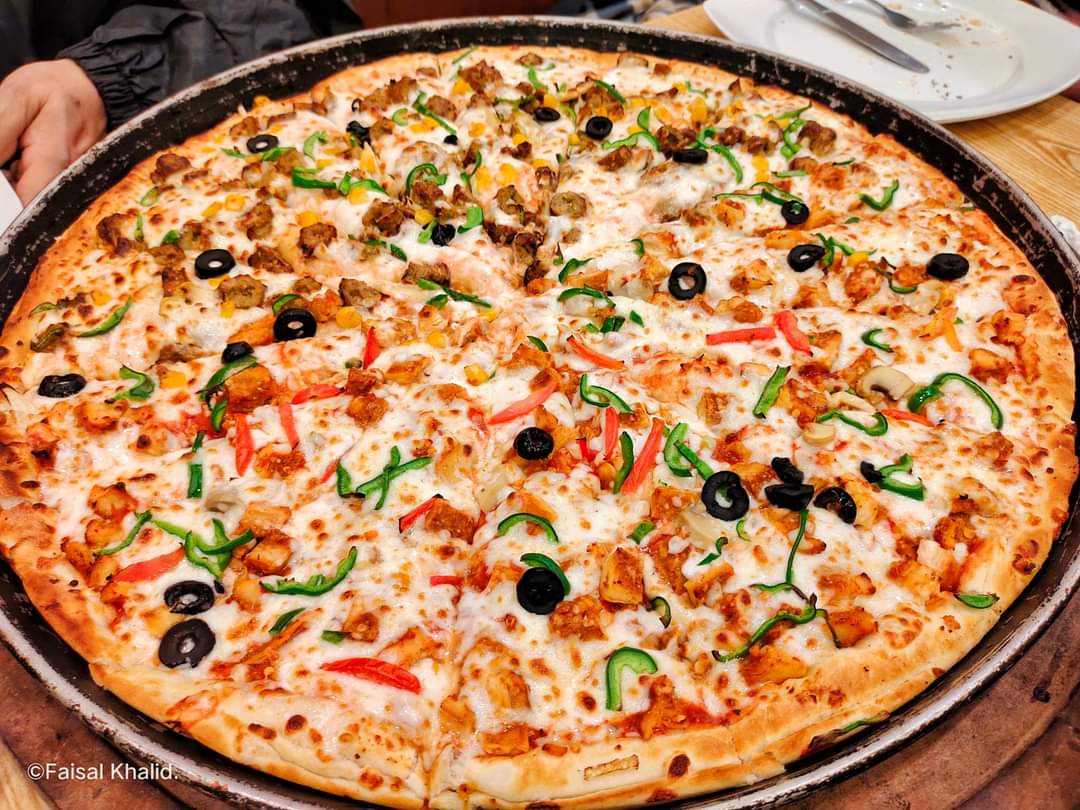Today's Love ❤ For pizza Lover Yes or No #FoodieBeauty #Foodie #FoodSecurity #Food #Foodies #foodblogger #FoodSystems #foodlover #foodpic #foodphotography #dinner #lunch #Pizzatowerfanart #pizzatoweroc #MondayMotivation
