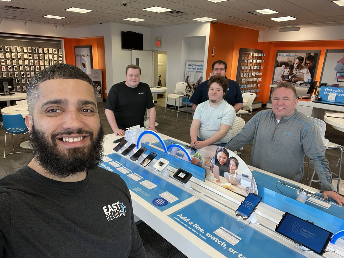 AIA/CRU training with the BLW Somersworth store! “The goal of education is understanding; the goal of training is
performance.” #wiNEverything