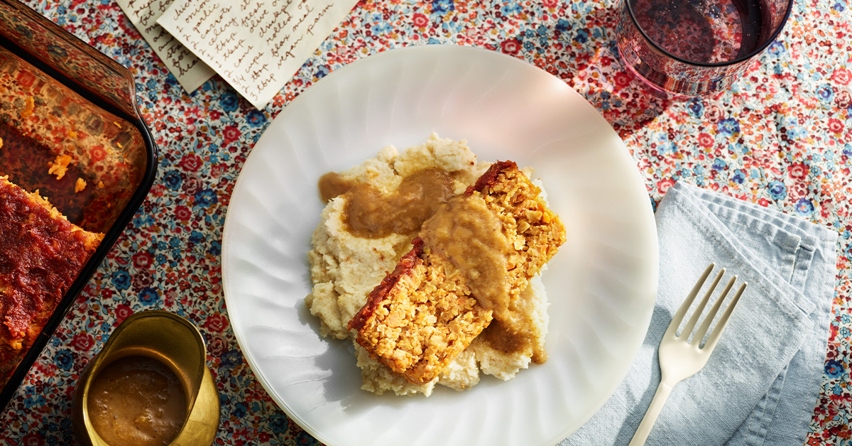 This week's #MeatlessMonday feature is full of protein like the meatloaf you know and love. Get the Chickpea 'Oat' Loaf recipe here: spr.ly/6010nN7tM #Vitamix #lovedforlifetimes #myvitamix #recipes