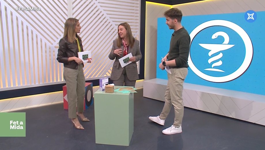 🆕Avui ha començat la distribució gratuïta de productes menstruals reutilitzables a les farmàcies catalanes.
🗣️<a href="/aina_farma/">Aina Surroca i Rebés</a>, secretària del COFB, i Mercè Barau, farmacèutica comunitària, en parlen dels detalls d'aquesta iniciativa al <a href="/fetamidatv/">Fet a Mida</a>.
 👉laxarxa.cat/programa/fet-a…