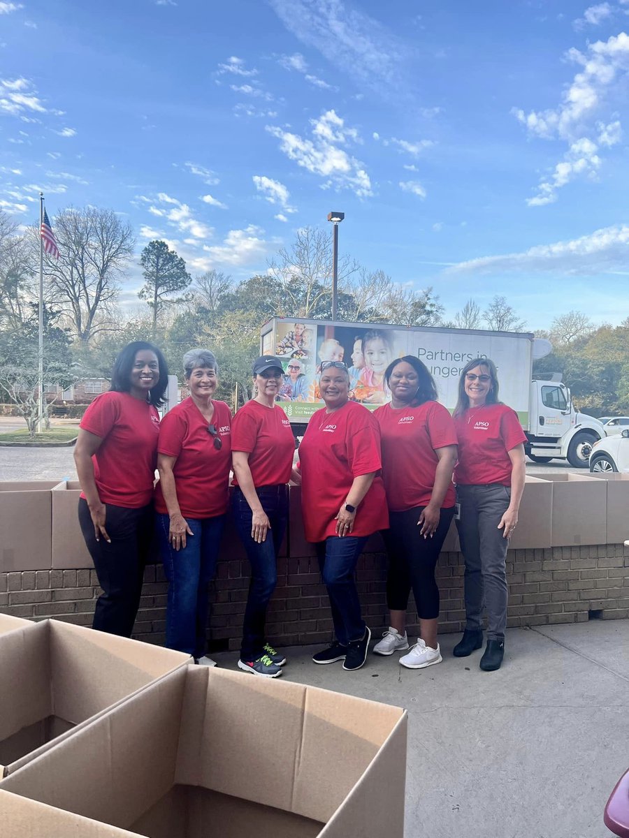 ALPowerFdn's tweet image. Another successful Africatown food distribution thanks to the helping hands of the Alabama Power Service Organization - Mobile Chapter 🙌 

#APSO #PowerofGood