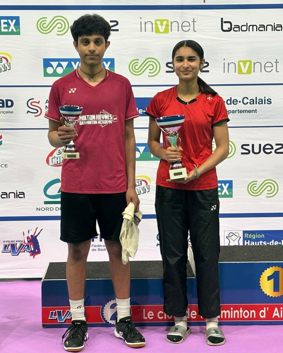 A big well done to 🥇 Aahna and 🥈  Kalyan for making the podium in France at the French U17 🇫🇷 🏆 🏸 

Great to see all their hard work, together with their coaches in collaboration with Badminton England, paying off 🤩 💪