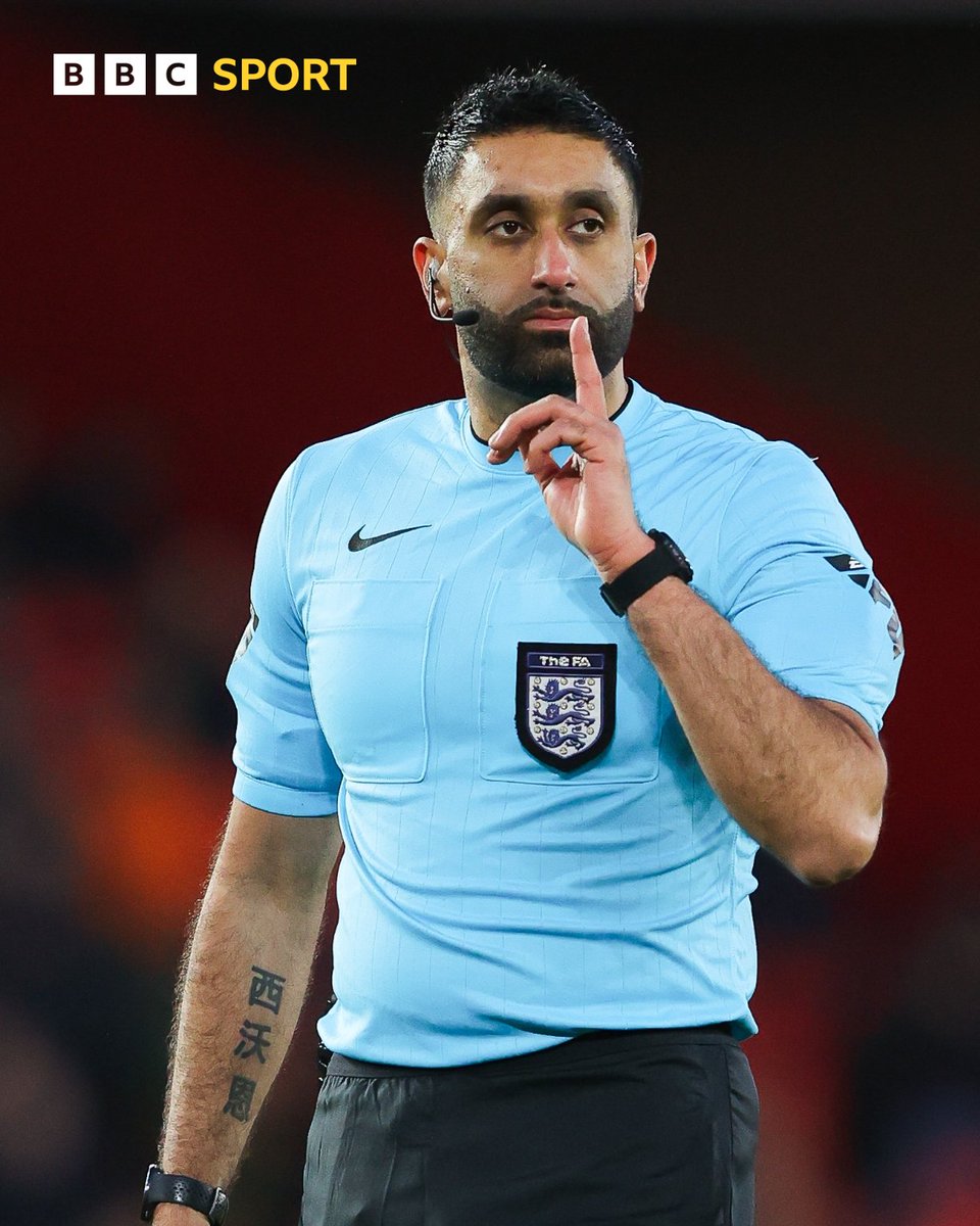 👇 This is a history-maker 👇

Sunny Singh Gill will become the first British South Asian to referee a Premier League match this weekend when he takes charge of #CRYLUT 💪