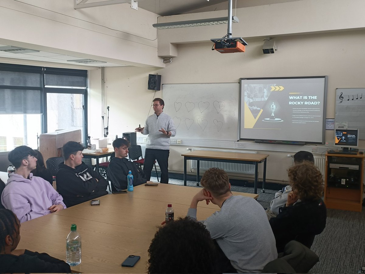 Simon Kawycz tweet media