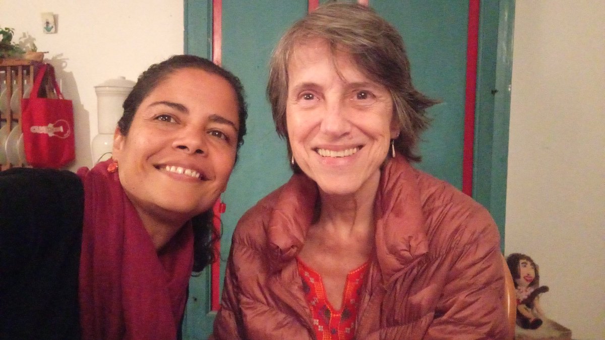 FabiolaJoseVzla's tweet photo. Feliz cumpleaños a nuestra Ceci amada ❤️🎶 la voz más linda y luminosa de nuestra canta venezolana

Te amamos @ceciliatoddvzla Gracias por ser guía, madrina, hermana ✨💫✨ https://t.co/R1epb11Rj6