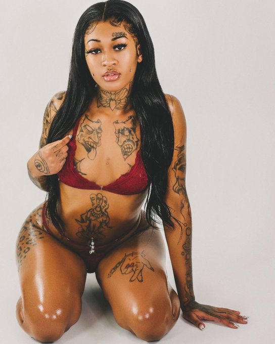 im really raw as shit 🖤❤️ https://t.co/Ylhctk0aXi