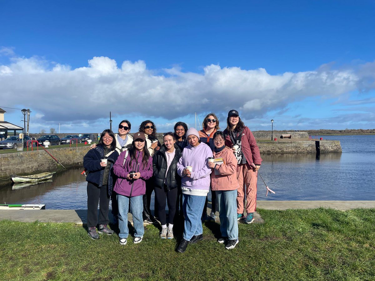 🌞Exploring the #WildAtlanticWay with fellow postgraduate students <a href="/GalwayCMNHS/">University of Galway CMNHS</a> Here's to learning, growing and exploring together! 

💜In honour of the upcoming #InternationalWomensDay2024 I'm grateful to be surrounded by many amazing &amp; talented #WomenInScience