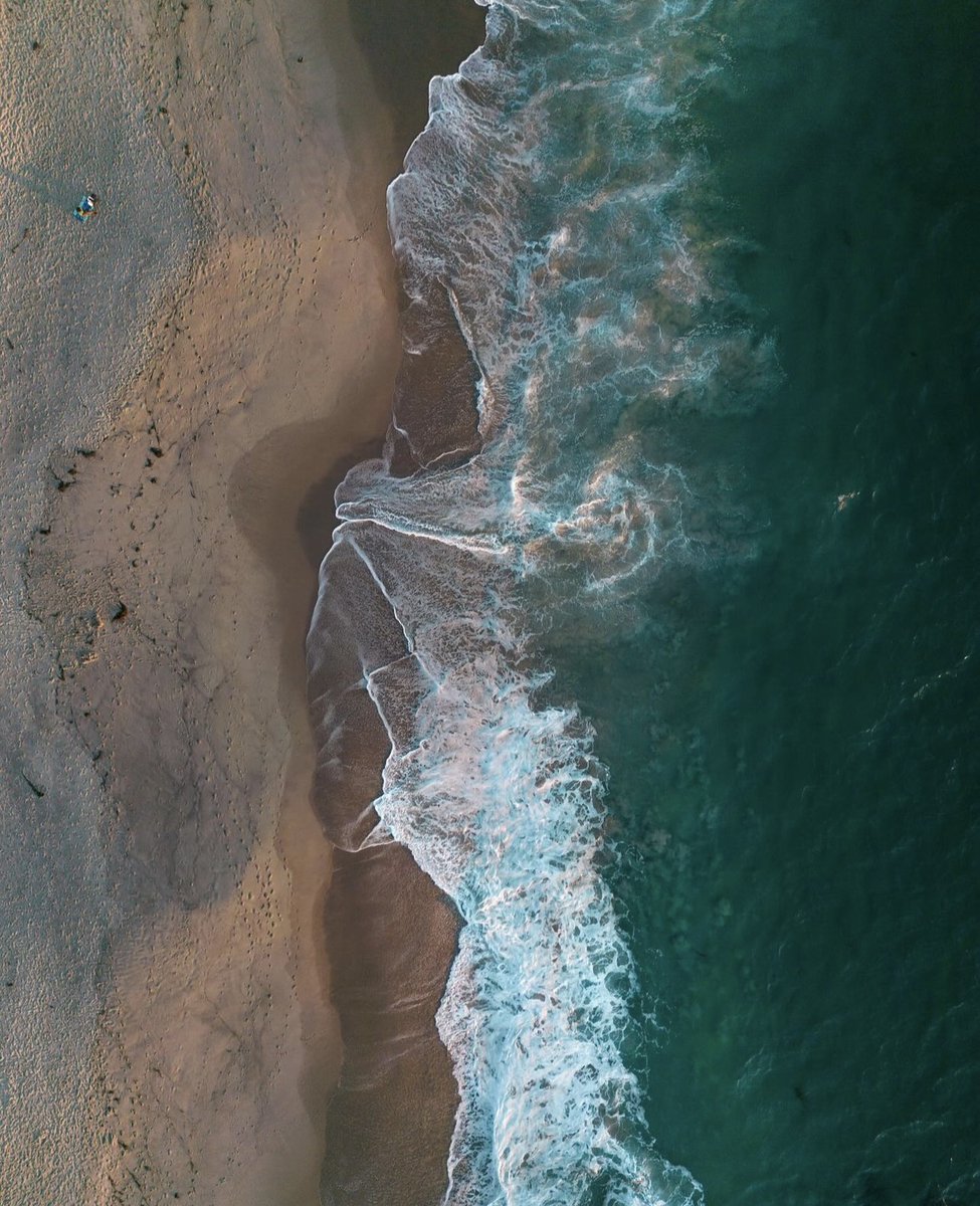 🌊✨A birds eye view of Laguna Beach! 🌊✨ Remember to use our official hashtag, #MyLagunaBeach when posting pictures of Laguna Beach for a chance to be featured on one of our pages! 📸: @averniani