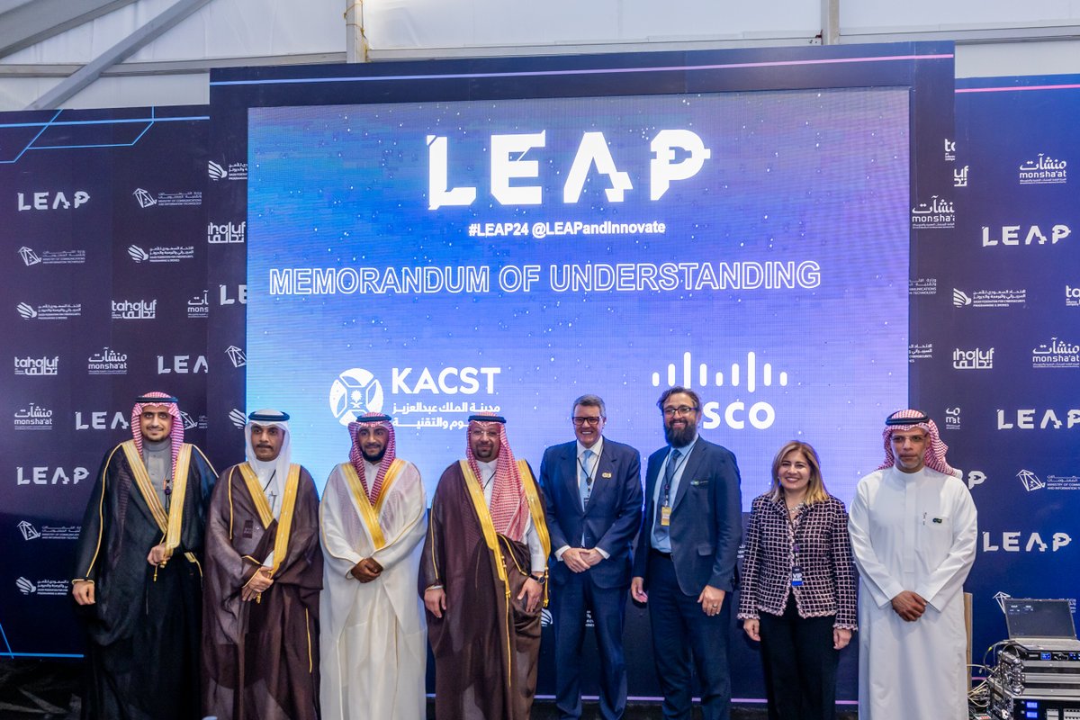 CiscoSaudia's tweet image. Today at #LEAP24, Cisco and @KACST signed an MoU to explore the collaboration on a joint virtual center for digital innovation. The initiative aims to empower entrepreneurs and SMEs with digital solutions, supporting local research development and innovation.

#CiscoLEAP