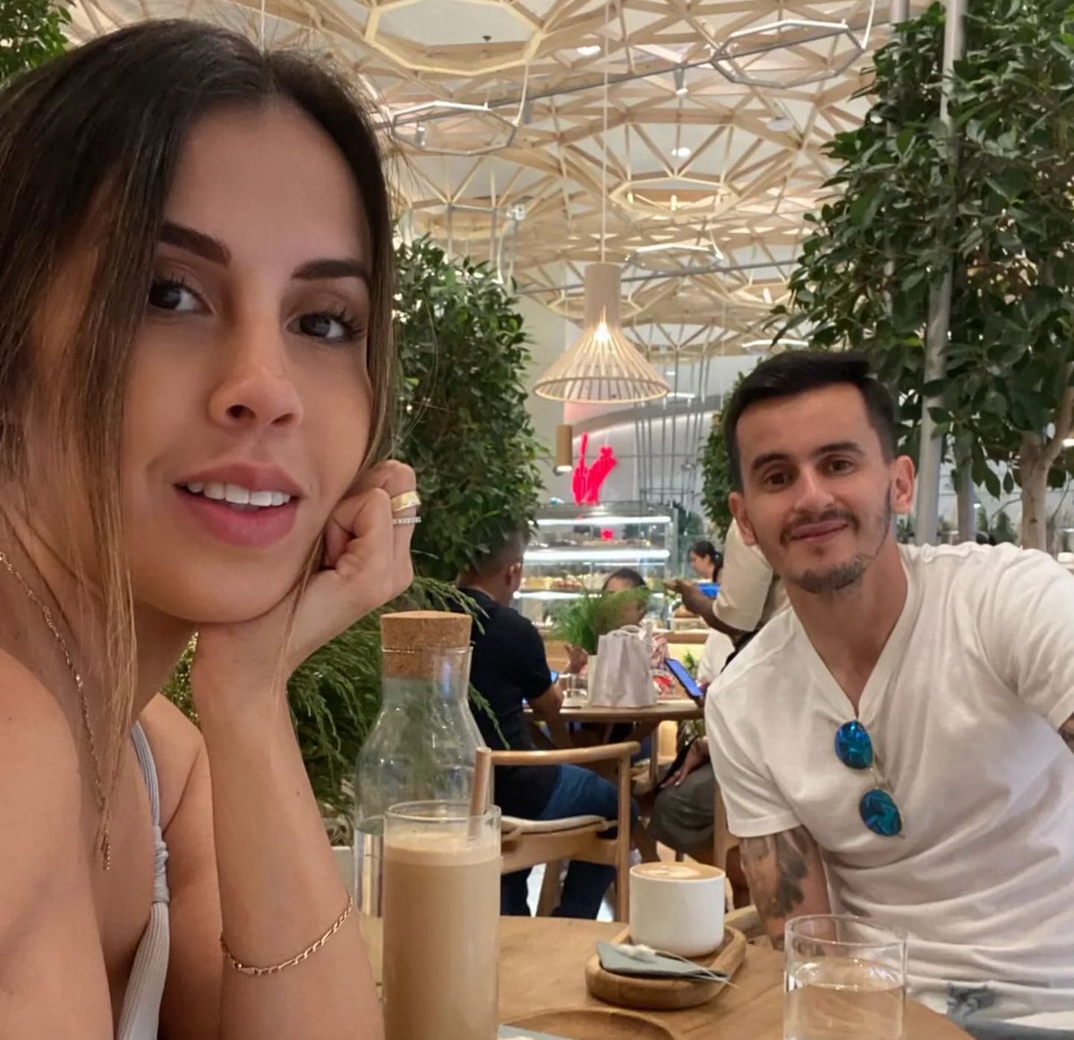 🎙️| Adrian Luna (on how he met his wife Mariana): “I was scrolling on Instagram & I see her profile and started to look at her profile and I texted her.”  

@KravinIndia (YouTube) 

#KeralaBlasters #KBFC