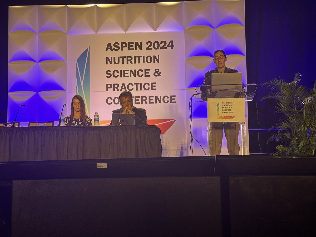 @WRNMMC_DHA Deputy Director of Nutrition at Walter Reed Major Asia Nakakura presenting her research of burns/wounds and the role of nutrition at #ASPEN24