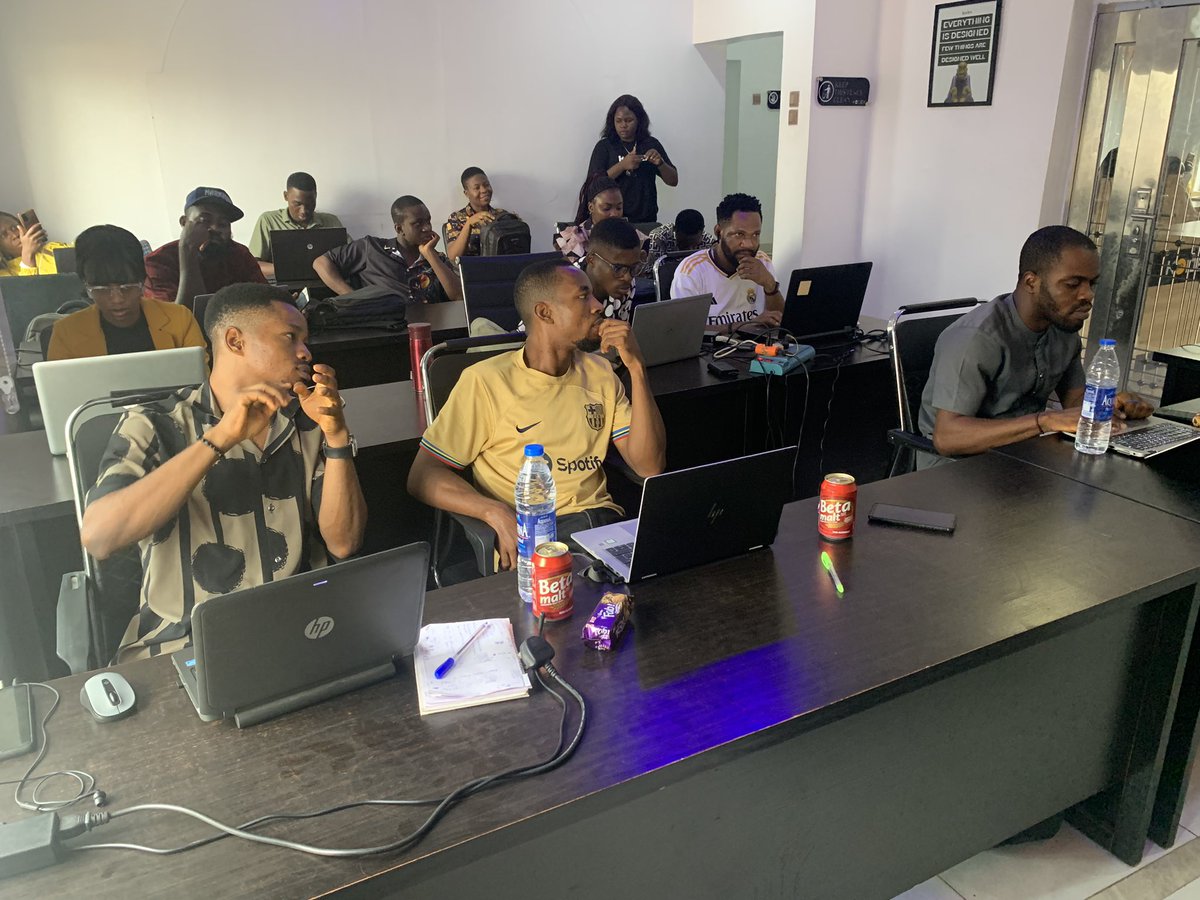 Kodexafrica's tweet photo. Big day at Kodex Africa as students defended final year projects and graduated. Congratulations to all graduates on their achievements. Exciting times ahead!
#FinalDefence
#GraduationDay https://t.co/C8UdUCP34r