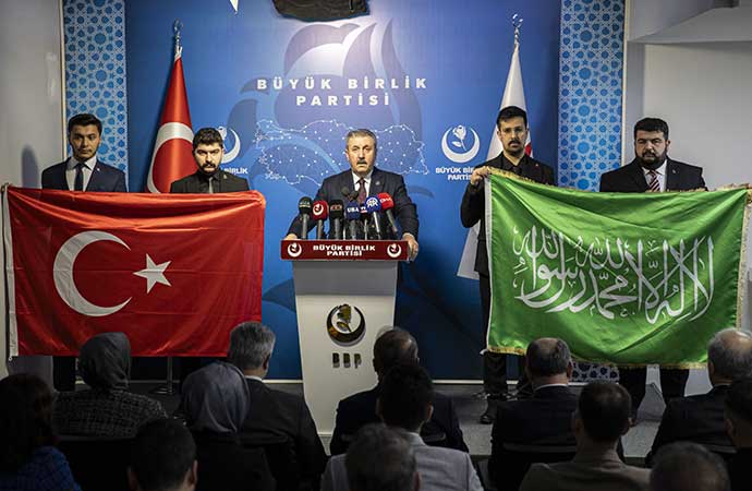 Kemal Güçlü (@_kemalguclu) on Twitter photo Tokat'ın Reşadiye İlçesi Mevkiinde Geçirdiği Trafik Kazasında Yaralanan BBP Genel Başkanı Sayın <a href="/Mustafa_Destici/">Mustafa Destici</a> ve Ekibine Geçmiş Olsun Dileklerimizi İletiyoruz. Allah Acil Şifalar Versin inşaAllah... Tokat'ın Reşadiye İlçesi Mevkiinde Geçirdiği Trafik Kazasında Yaralanan BBP Genel Başkanı Sayın <a href="/Mustafa_Destici/">Mustafa Destici</a> ve Ekibine Geçmiş Olsun Dileklerimizi İletiyoruz. Allah Acil Şifalar Versin inşaAllah...