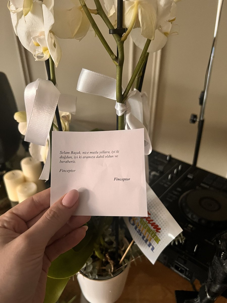 Birbirine sımsıkı kenetlenmiş, gücünü birliğinden alan harika bir ekip <a href="/FinceptorApp/">Finceptor</a> @FinceptorTR 💚🫂

Aranızda olduğum için 
çok mutluyum. 🙏🏻 

Teşekkür ederim. 😊

#finceptorgreenvolts