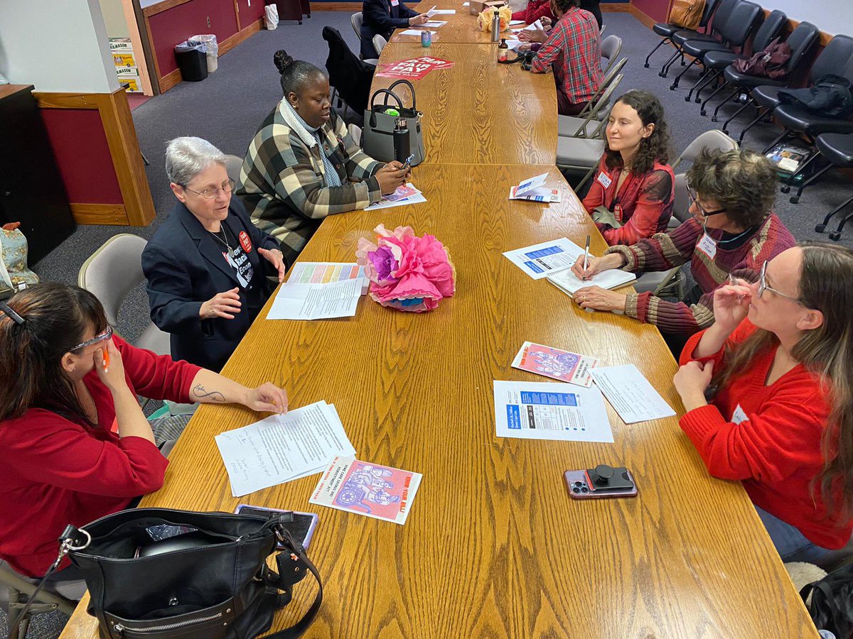 @CaringMajority @CDPAANYS @HiHemployers @AUSocialAction @Searchandcareny @1199SEIU Prepping for our lobby visits with the expert @SackmanBobbie 💕 #FairPay4HomeCare #CareNotProfits