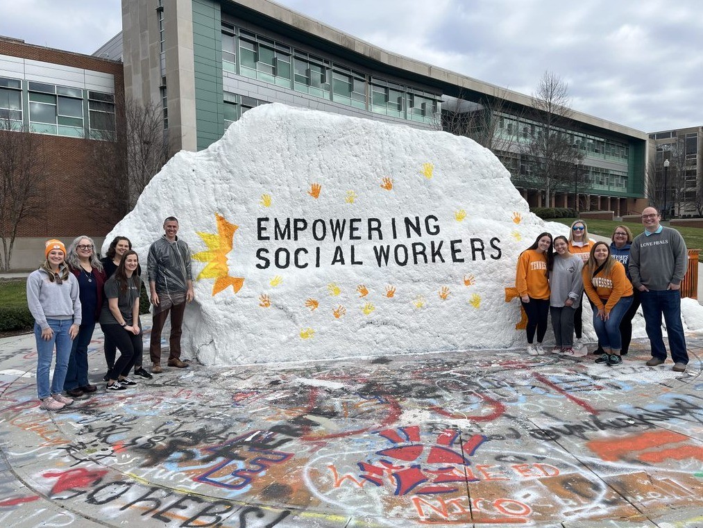 utkcsw's tweet image. Our celebration of Social Work Month moved to The Rock today on UT&apos;s campus. We left our mark and had a lot of fun showing that social workers ROCK 🧡 #utkcsw #socialworkmonth #CSWE #NASW @nasw