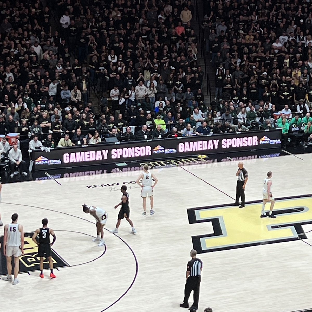 We had so much fun as the gameday sponsor at Saturday's @boilerball game against Michigan State! 🏀 What an amazing game! During the game, we hosted a half-court challenge where a selected student had the opportunity to make a shot from half-court to win $2,500. Though he didn't