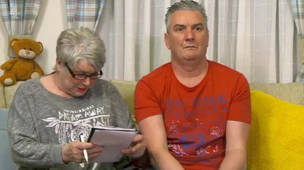 onlyjoekin_'s tweet image. Louis Walsh explaining who all the Z-listers are to Sharon: #CBBUK #CelebrityBigBrother