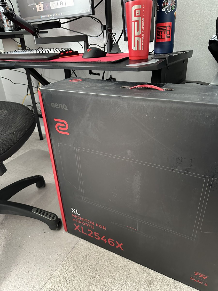 Been due for an upgrade. Thanks @ZOWIEbyBenQUSA for the new #XL2546X! Thoughts on it coming soon