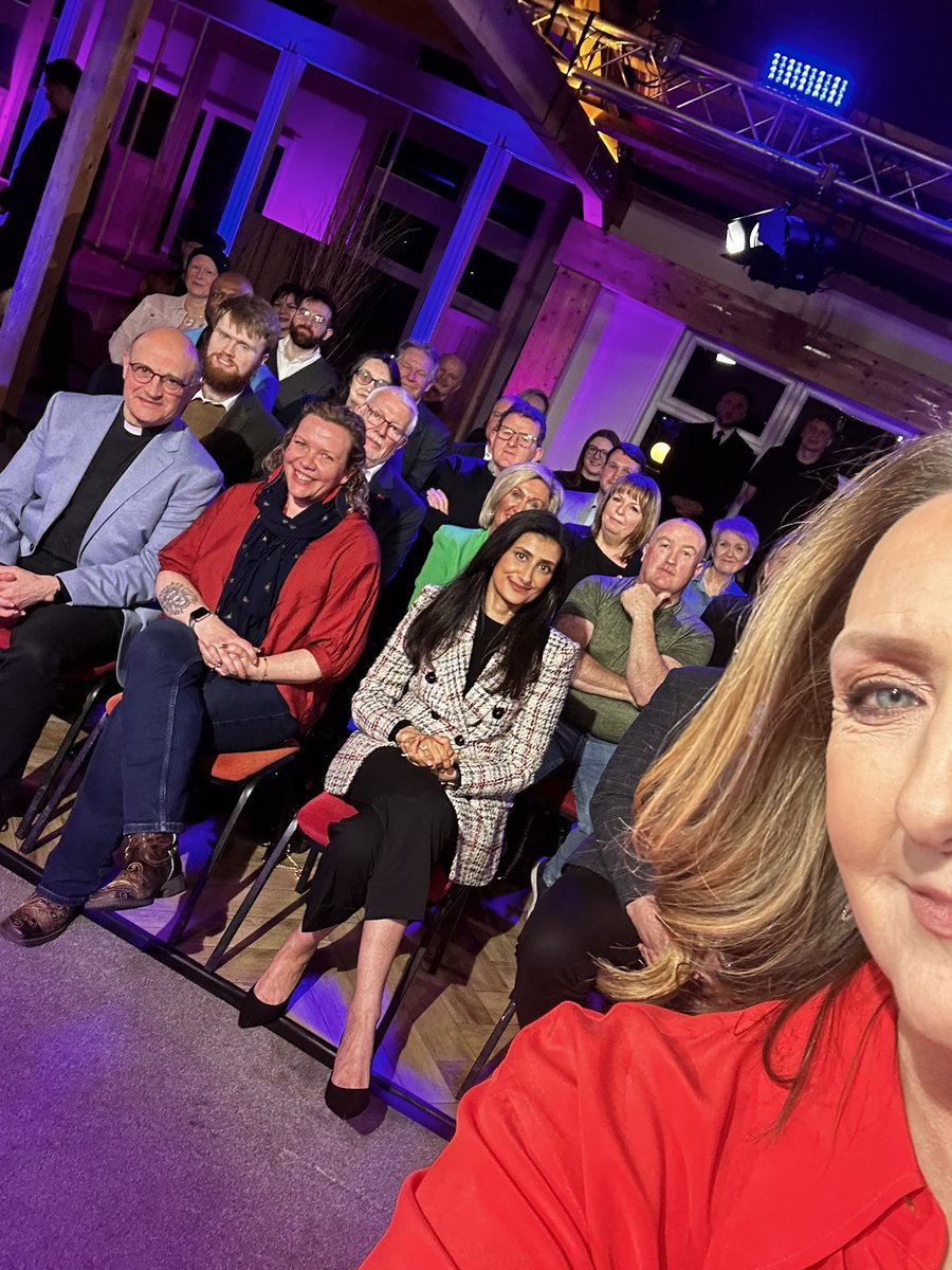 vicderbyshire's tweet photo. #Newsnight 1030pm

Our audience is here :)

We’re live tonight from a brand new constituency - Doncaster East &amp; Isle of Axholme (successor to Don Valley seat which voted Tory for 1st time in 2019)

How are people feeling about their lives, their finances ahead of the budget? https://t.co/6exbOdVm6N
