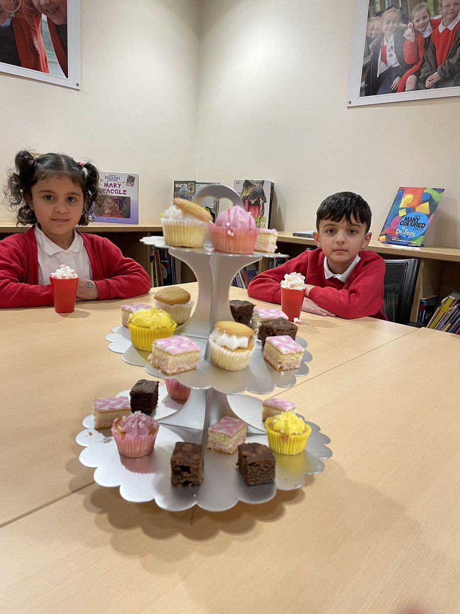 RavenscroftCP's tweet photo. Our first ‘Afternoon Tea with the Headteacher’ attendance reward went really well today (although we were having so much fun we only took 2 photos 😂). 100% attendance for last week - #InEveryDay #InOnTime One child from each class was picked randomly. 🧁 🥛 ☕️ #AttendanceMatters https://t.co/00iy06zjBQ