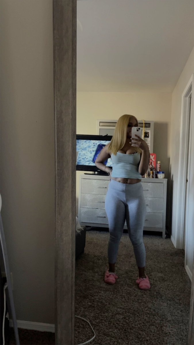 Lexii__G's tweet image. Yea I NEEDA TONE UP BAD