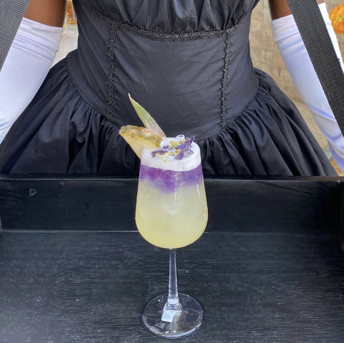 auracocktails's tweet photo. Simplicity carried to an extreme becomes elegance . 

We take delight in cocktail creations and presentations . We are a message  away to discuss your mobile bar plans with us . https://t.co/5gX1ARcGPX