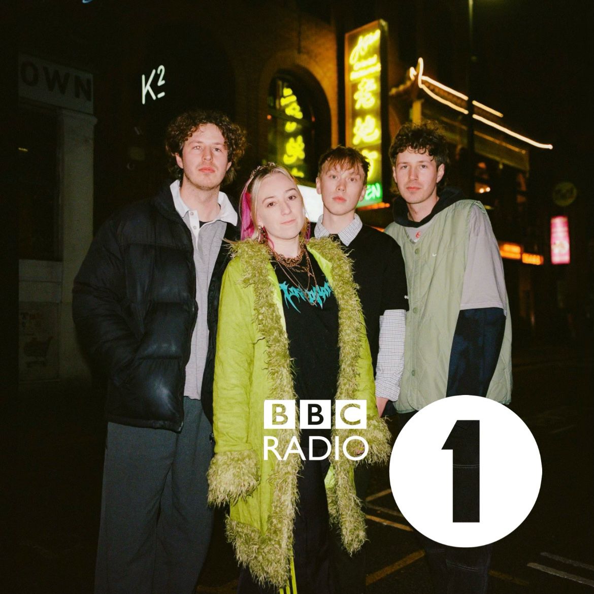 FOXGLOVE (@foxgloveband_) on Twitter photo cannot believe Monsters is having it's first radio one spin over on the #futurealternative show tonight! ✨
Thank you so much to <a href="/bbcradio1/">BBC Radio 1</a> and <a href="/nelshylton/">NELS</a> for having us back on the show! 💚
📸: <a href="/Samcorphotos/">Samantha Corcoran</a> cannot believe Monsters is having it's first radio one spin over on the #futurealternative show tonight! ✨
Thank you so much to <a href="/bbcradio1/">BBC Radio 1</a> and <a href="/nelshylton/">NELS</a> for having us back on the show! 💚
📸: <a href="/Samcorphotos/">Samantha Corcoran</a>