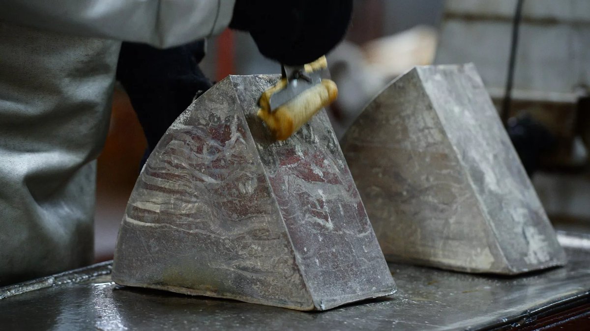 freebird989's tweet image. India steps into the future of clean energy! Partnering with Argentina for lithium exploration, a key element in EV batteries. This collaboration with Argentina’s lithium-rich Catamarca province could be a game-changer for India’s energy sector. #CleanEnergy #LithiumExploration