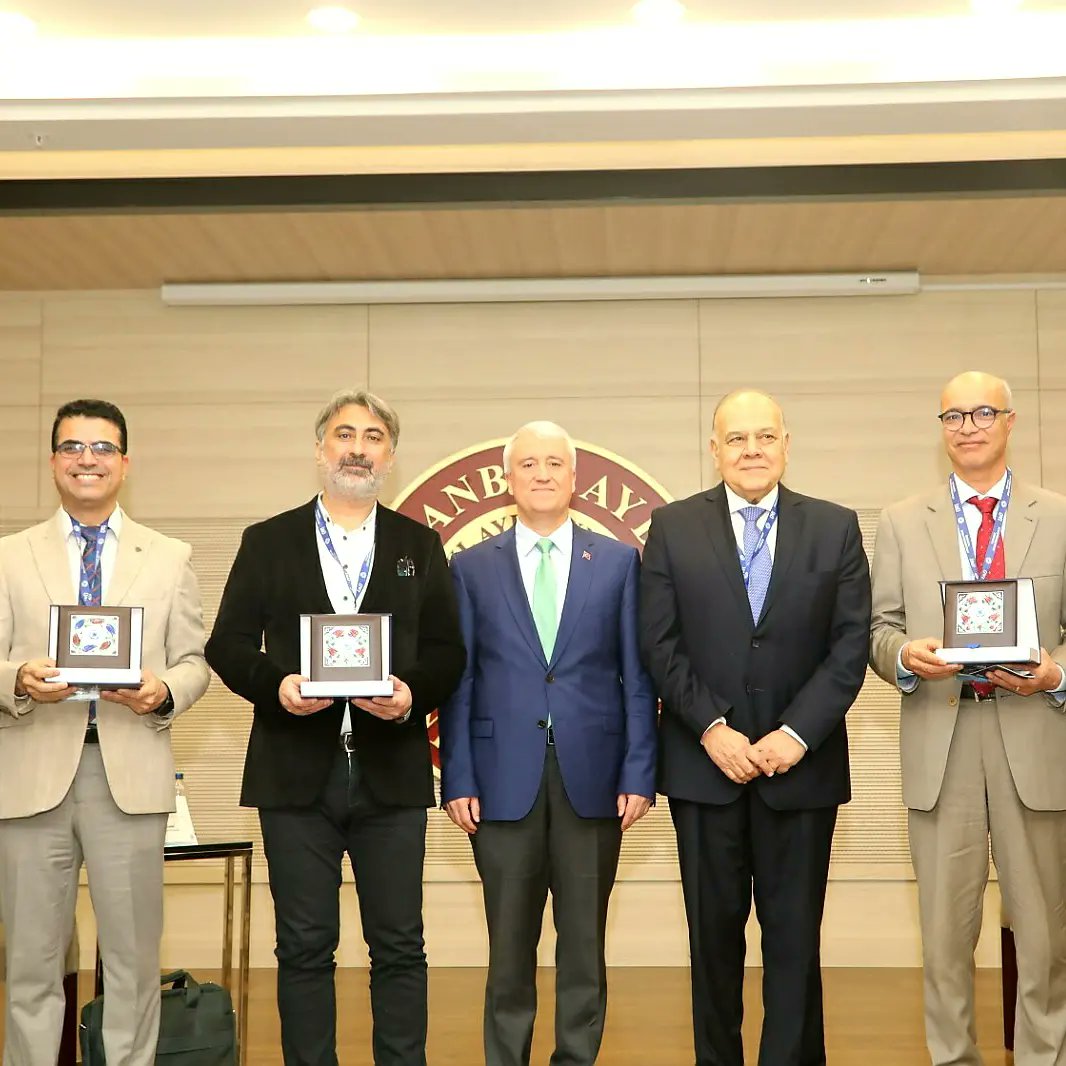 I spoke at the Digital Transformation and Artificial Intelligence Panel of the 4th Turkish-Arab Higher Education Congress.
I received my plaque from Prof. Amr Ezzat Salama, Secretary General of the Association of Arab Universities and Prof. Dr. Naci Gündoğan, Member of HEC.