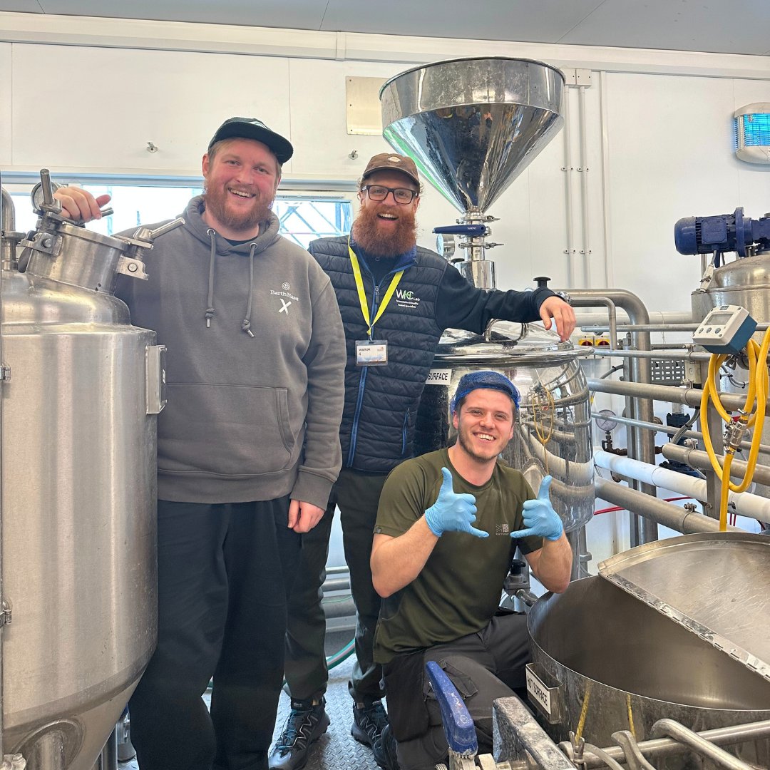 MuntonsPlc's tweet photo. The "Thiol Smasher", a collaborative beer made with Muntons, @BarthHaasX and @WHClab . This 3.4% beer was made with a focus on maximising thiol precursors in Malt, to give more tropical notes from a lower abv beer.

Come and visit us at BeerX, stand 143.

#madewithmuntons #beerx https://t.co/LbX93MoFut