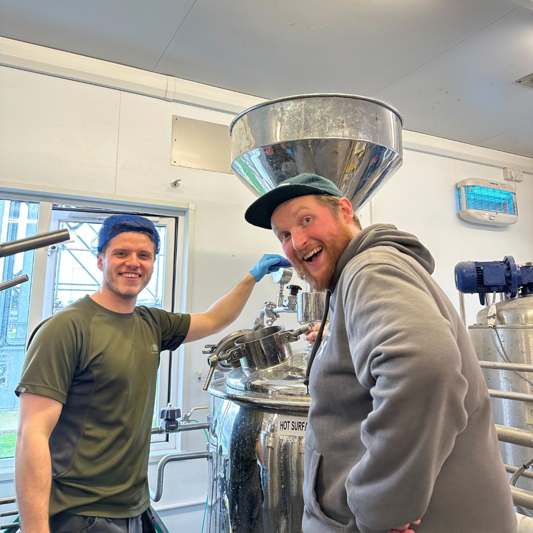 MuntonsPlc's tweet photo. The "Thiol Smasher", a collaborative beer made with Muntons, @BarthHaasX and @WHClab . This 3.4% beer was made with a focus on maximising thiol precursors in Malt, to give more tropical notes from a lower abv beer.

Come and visit us at BeerX, stand 143.

#madewithmuntons #beerx https://t.co/LbX93MoFut