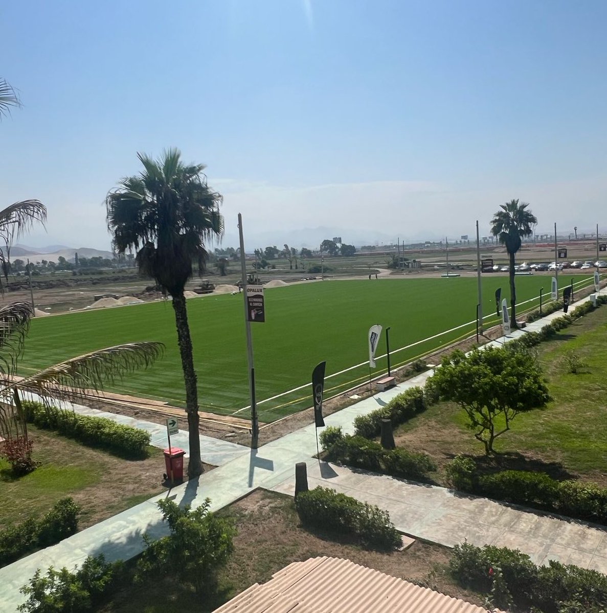 jferrari5's tweet photo. Información sobre pagos e implementación de infraestructura. Es importante mencionar la reducción de deuda corriente a la fecha con pagos notorios a la SUNAT, por otro lado, el campo sintético para academias y socios en campo mar estará listo a fin de mes, seguimos!! https://t.co/kkLv4ZXreY
