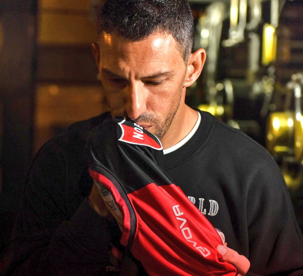 A este hombre, las llaves del club..
