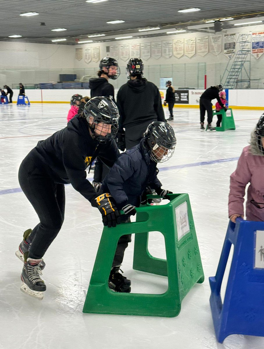 Ever Active Schools (@everactiveab) on Twitter photo We saw a great turnout on the first night of the Resettlement through Recreation Learn to Skate! ⛸
A lot of families from Saamis Immigration Services Association attended and we were so thankful to have volunteers from <a href="/MHC_Rattlers/">MHC Rattlers</a> Women's Hockey help out! 👏👏
#LearnToSkate We saw a great turnout on the first night of the Resettlement through Recreation Learn to Skate! ⛸
A lot of families from Saamis Immigration Services Association attended and we were so thankful to have volunteers from <a href="/MHC_Rattlers/">MHC Rattlers</a> Women's Hockey help out! 👏👏
#LearnToSkate