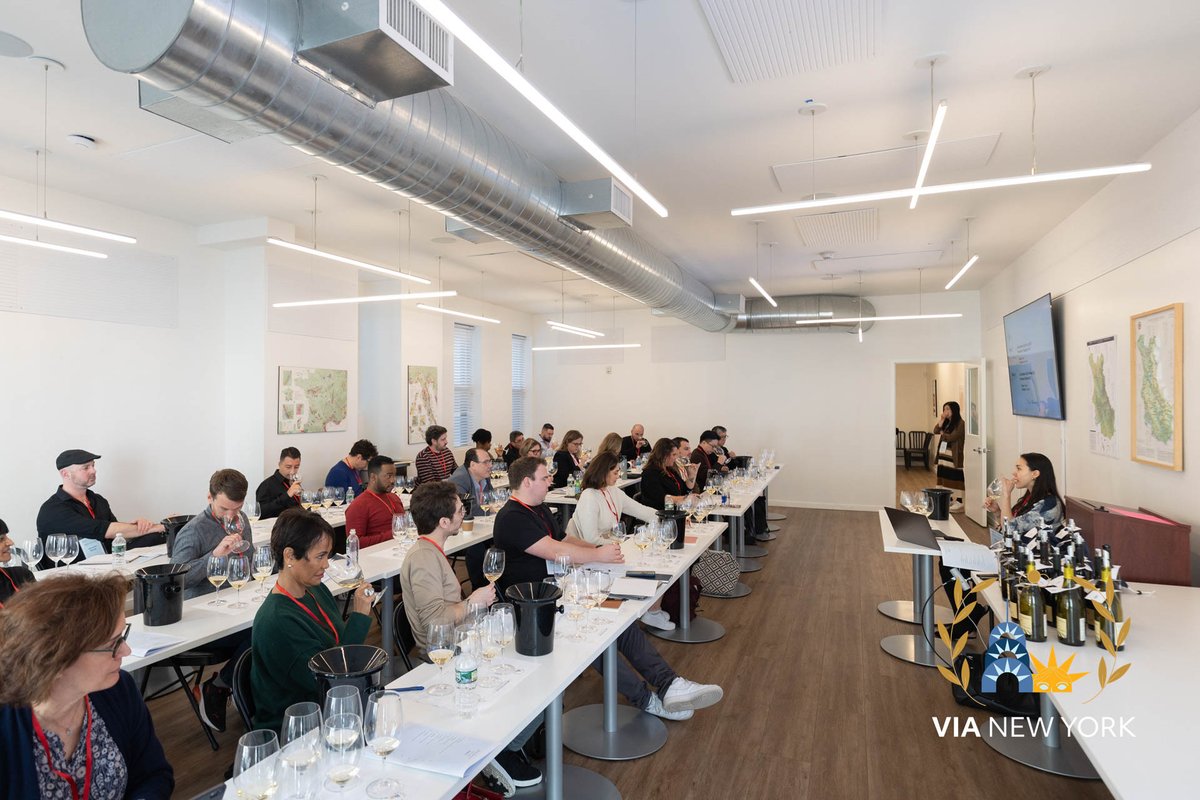 It’s DAY 1 of #VIANewYork 🇺🇸 2024 Edition and here is the first tasting session’s selection of wines! 🍇Students discovered Italian wines from the regions of Sardegna, Abruzzo, Valle d'Aosta, Piemonte, Friuli Venezia Giulia, Trentino-Alto Adige and Liguria 🇮🇹 @vinitalytasting
