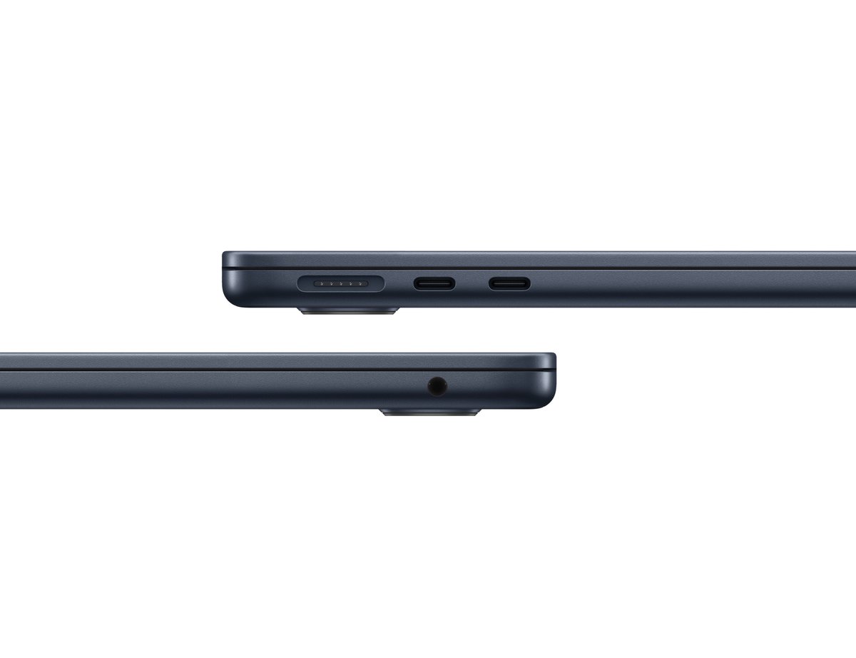 Its_Abrar5's tweet photo. New Apple MacBook Air With M3 Chip 
Has Announce 📣 Live on Apple Website

(Technical Spec’s 👇🏻)

Apple M3 Chip
8/16/24GB Unified memory
256/512/1TBGB SSD Storage
(13.6/15.3) Liquid Retina Display
Wi-Fi 6E 
Bluetooth 5.3
Two Thunderbolt / USB 4 Port’s 
Price $999/₹115,000 https://t.co/E8OHrvpIsi
