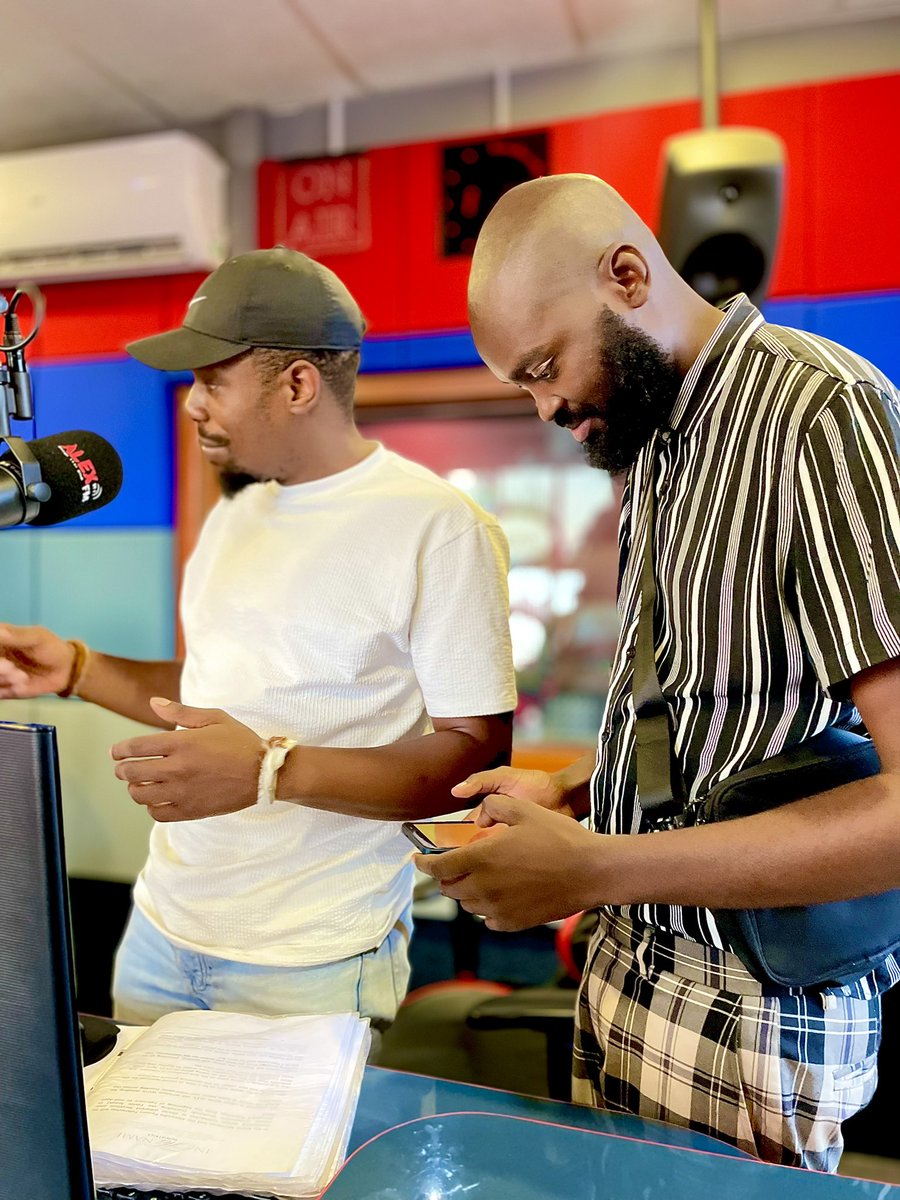 Thank you to everyone that tuned into @alex_fmradio with @jungle_b_sa and @thecoolestmc on #thefastlane 🏎️🏁

Catch you same place same time next Monday😉👊🏿