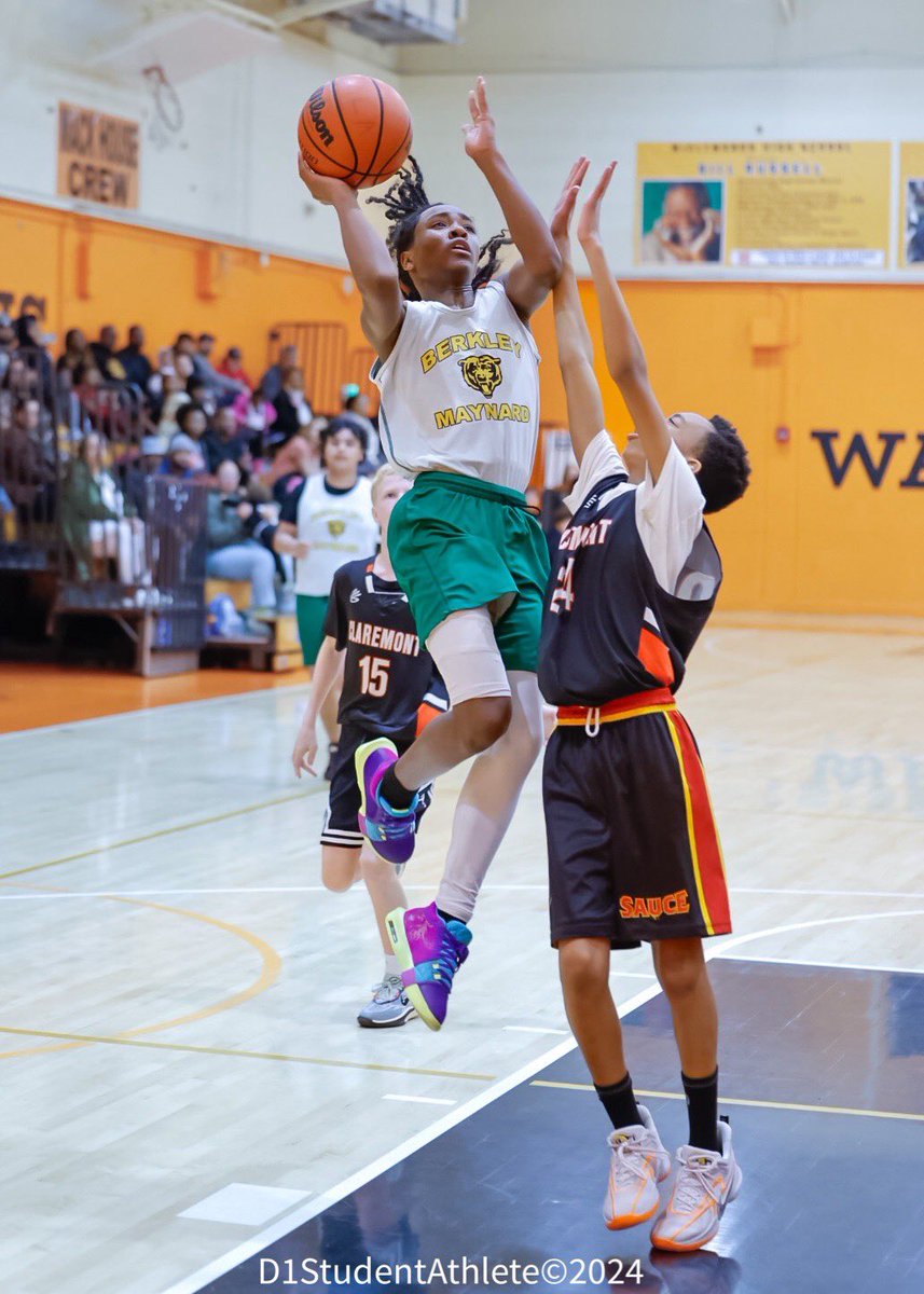mediasnapp's tweet photo. @OALAthletics Middle School Basketball is still in action. Support our future ⭐️ #d1studentathlete #basketball https://t.co/dUf258lRPk