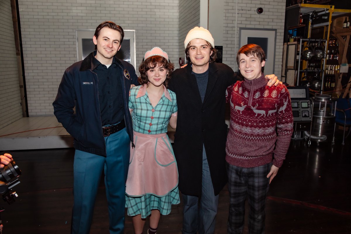 Stranger Things On Stage tweet media