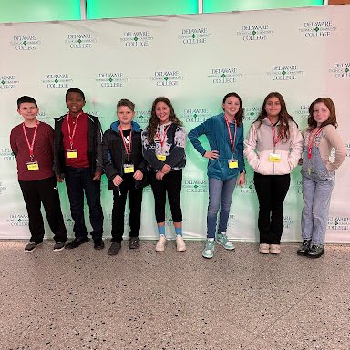 Heritage is proud to have Student Leaders involved in the planning and organization of SEL Activities this week. Thank you students, for keeping our priorities real and our activities fun! <a href="/RedClaySchools/">Red Clay Consolidated School District</a> <a href="/heritage_AP/">V. Stevens</a> #RemarkableRedClay