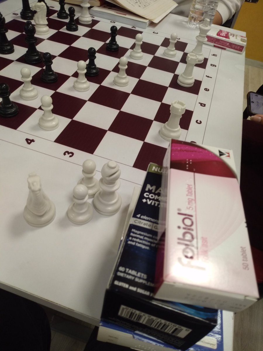 her yerde ilac sorulmaya baslandigina gore eczacılıgımız kabul olmustur