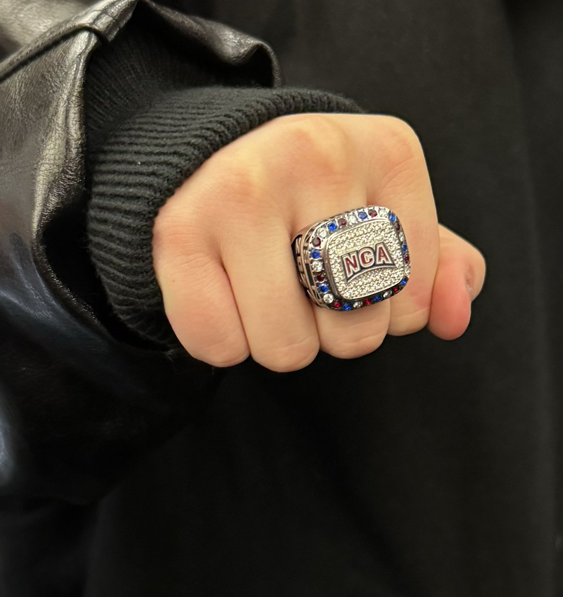 Emily Fulenwider Amrani tweet media