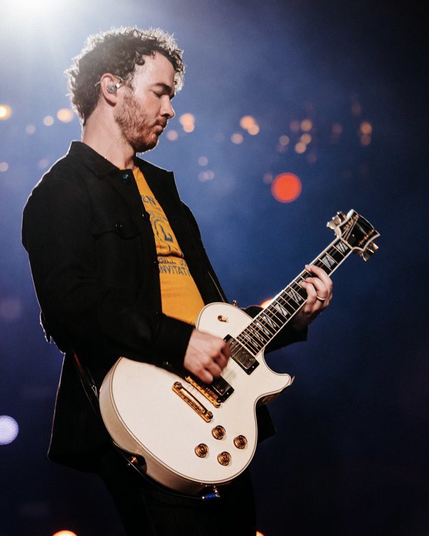jonasbrothers's tweet photo. Thank you for two incredible nights, Sydney. Until next time ❤️ https://t.co/4qzRdWdfst